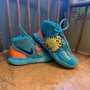 Youth Kyrie Nike Sneakers